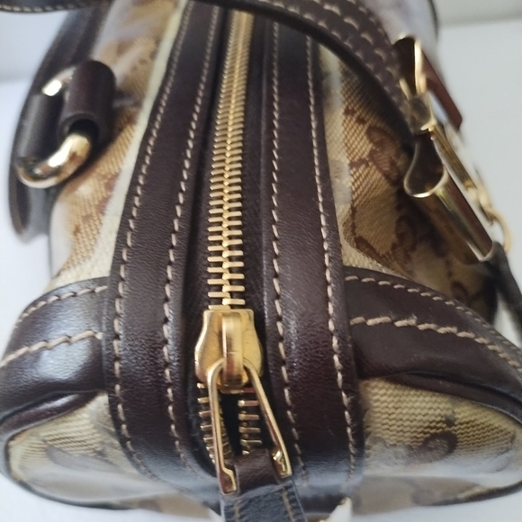 GUCCI BAG - Picture 4 of 15